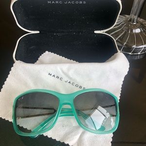 Marc Jacobs Accessories - Marc Jacobs Sunnies Authentic Marc Jacobs Accessories - Marc Jacobs Sunnies Authentic